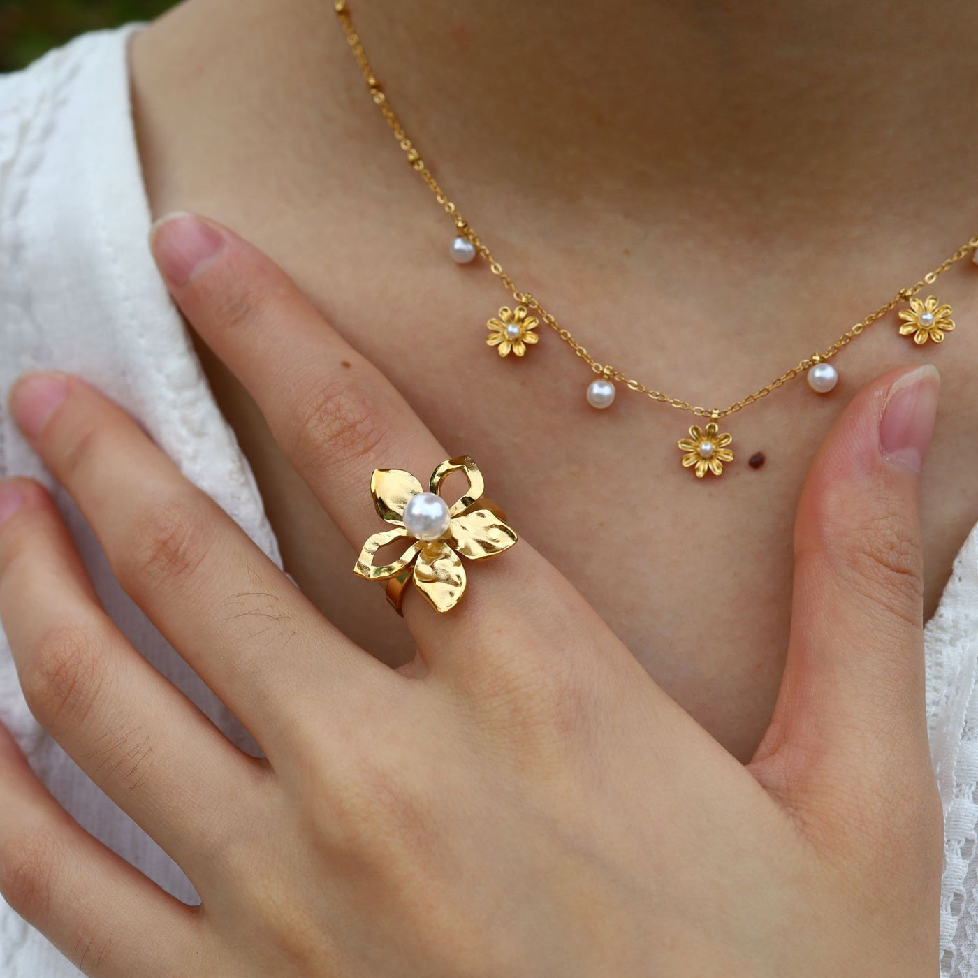 Pearl Fleur Ring
